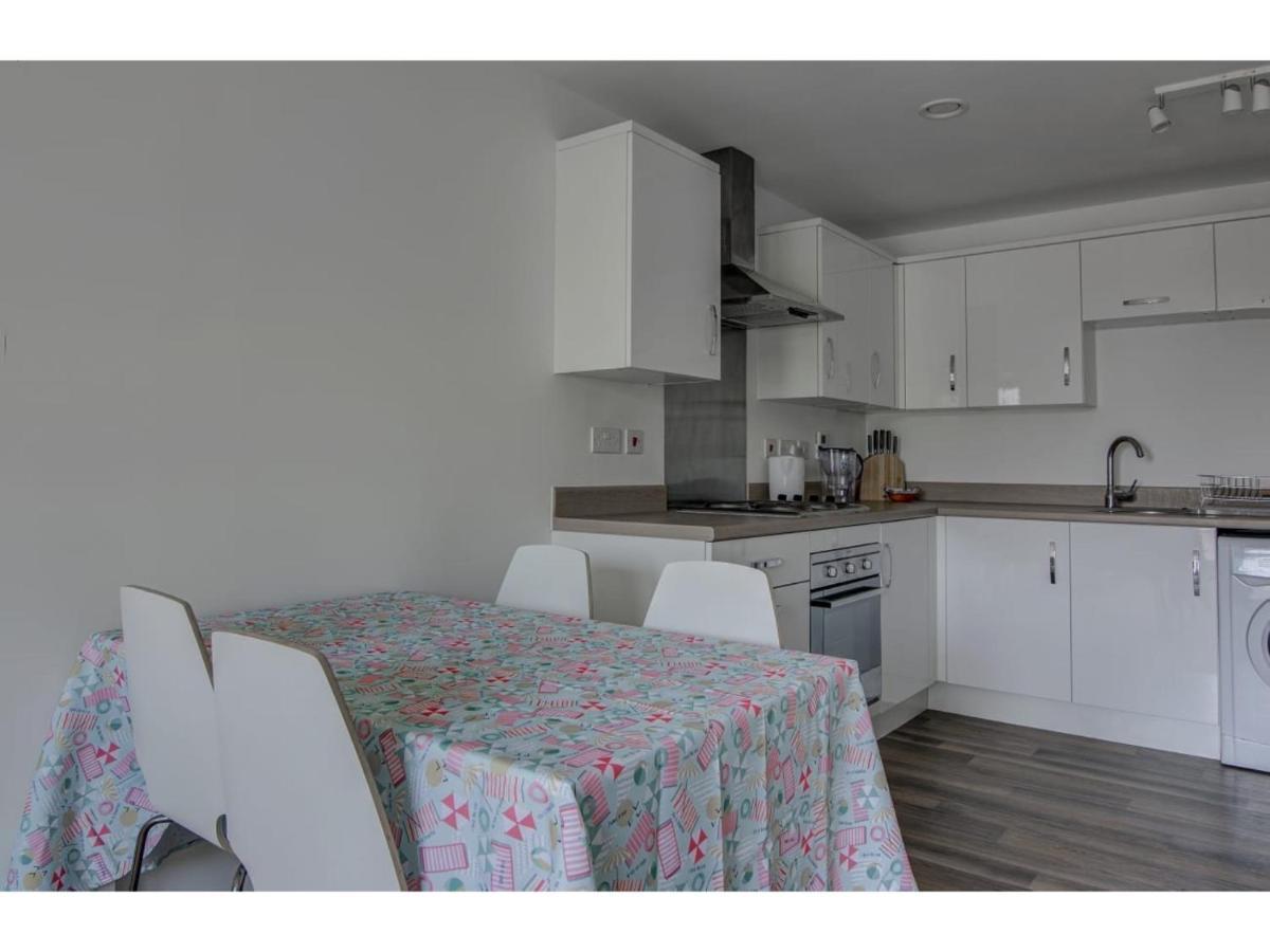 Large, Spacious And Modern Apt For 4 In แมนเชสเตอร์ ภายนอก รูปภาพ