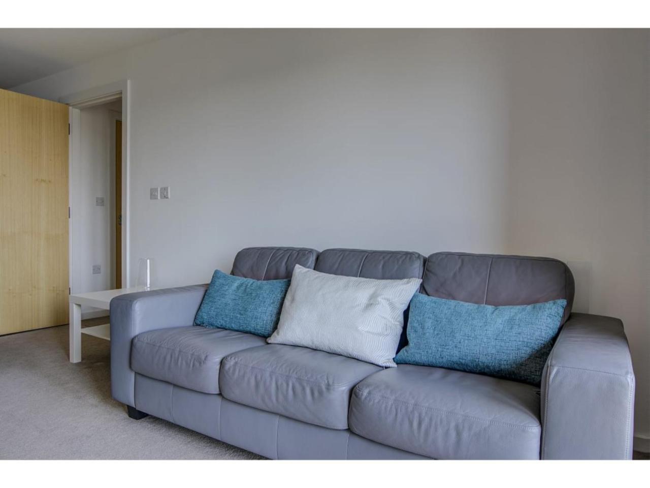 Large, Spacious And Modern Apt For 4 In แมนเชสเตอร์ ภายนอก รูปภาพ